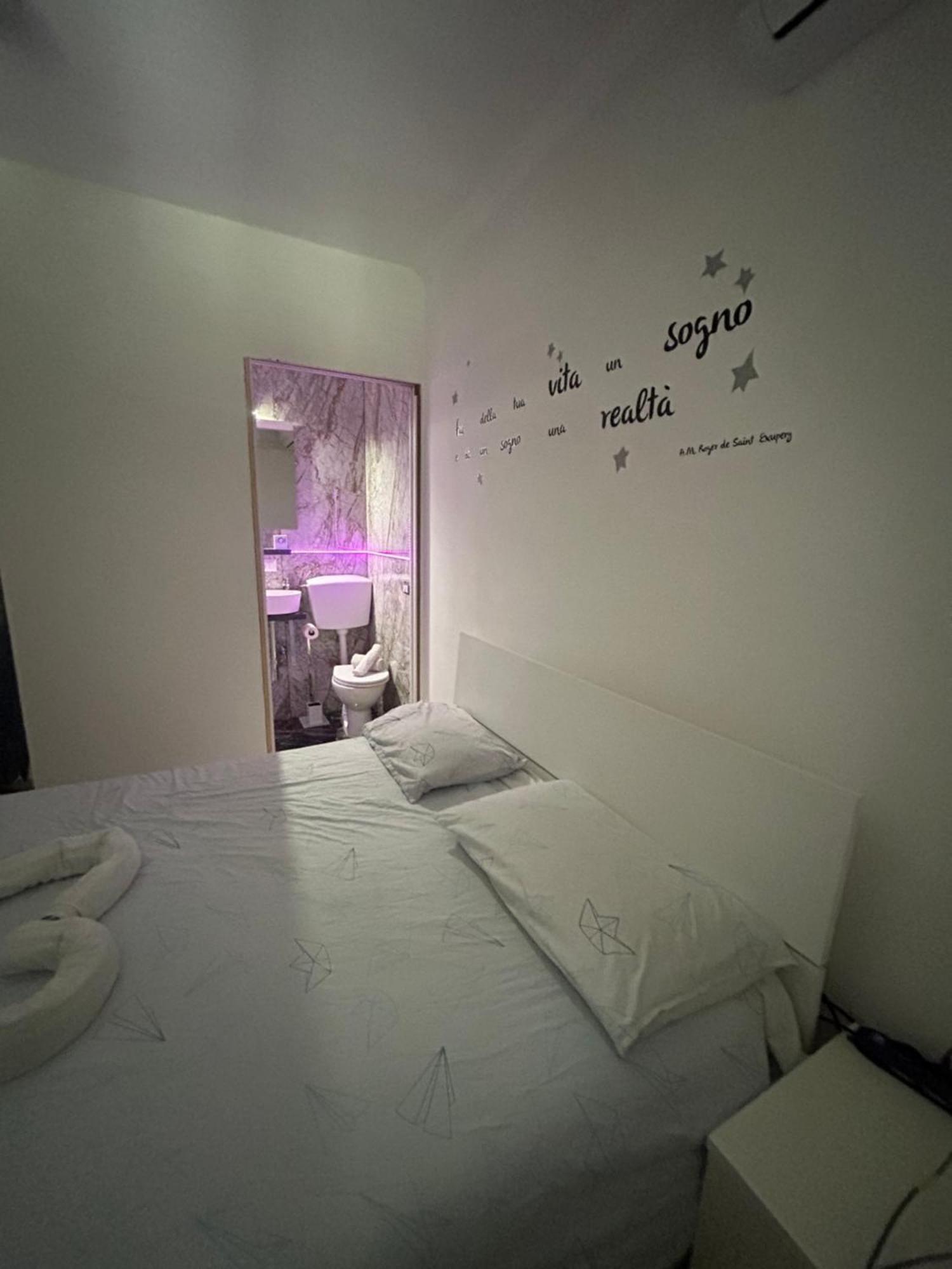 Ale E Nau Hotel Rome Bagian luar foto